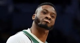 NBA雄鹿队3换1交易火箭：戈登加盟，米德尔顿前景引关注